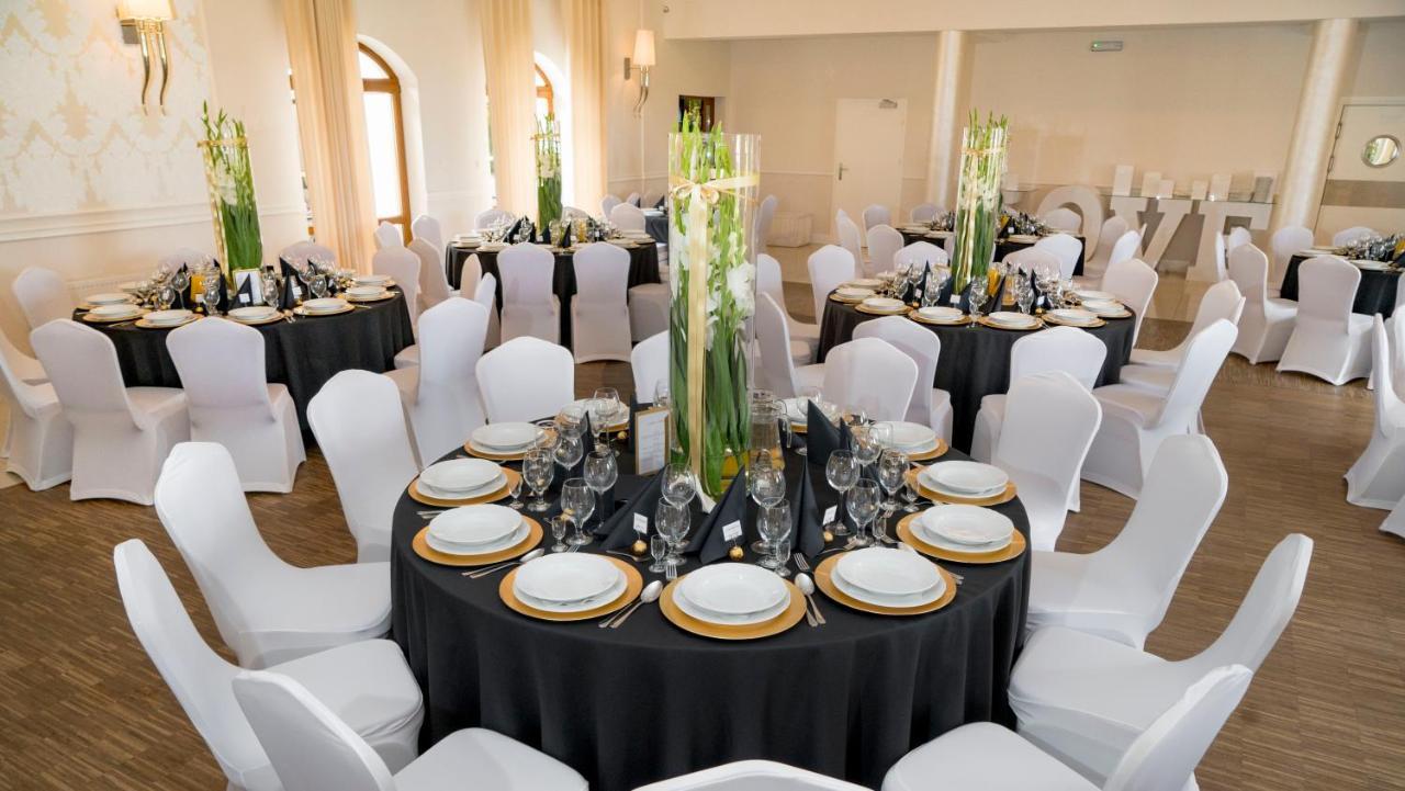 Potocki Dwor Hotel Jędrzejów Bagian luar foto