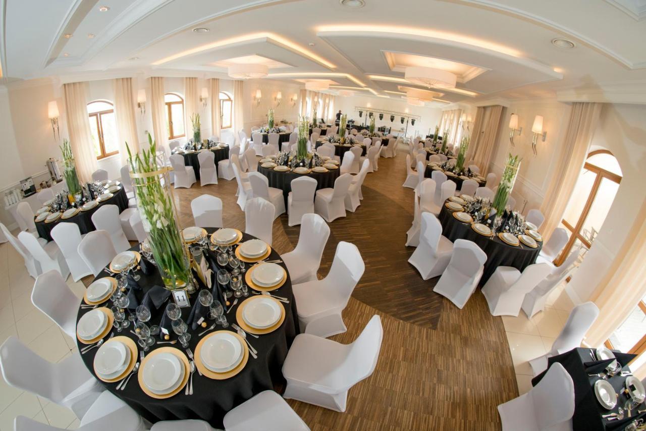 Potocki Dwor Hotel Jędrzejów Bagian luar foto